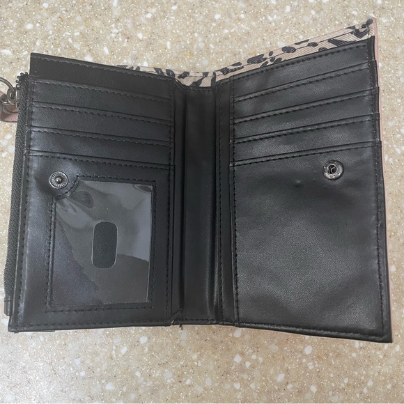 Jessica Simpson Pink Black Animal Print Wallet - Picture 8 of 10